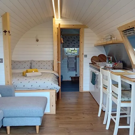 Coombs Glamping Pods