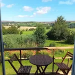 Coombs Glamping Pods * Danby