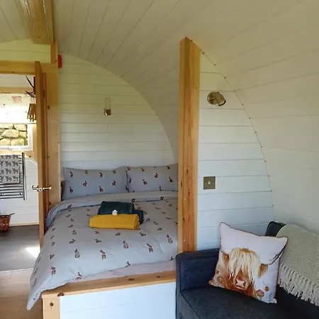 Camping Coombs Glamping Pods *