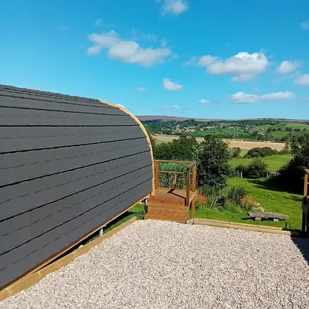 Camping Coombs Glamping Pods