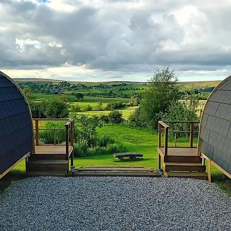 Campsite Coombs Glamping Pods *