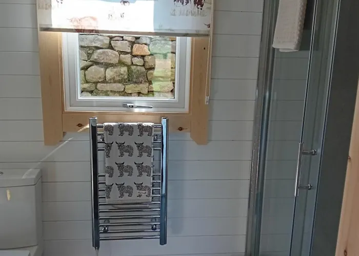 Camping Coombs Glamping Pods *