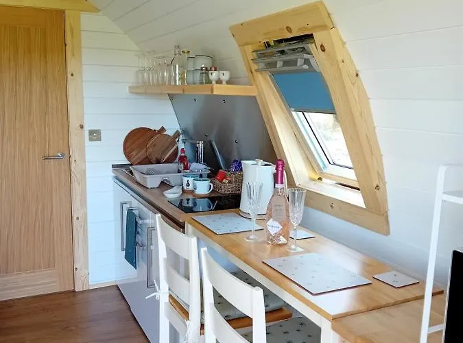 Coombs Glamping Pods Kemping *